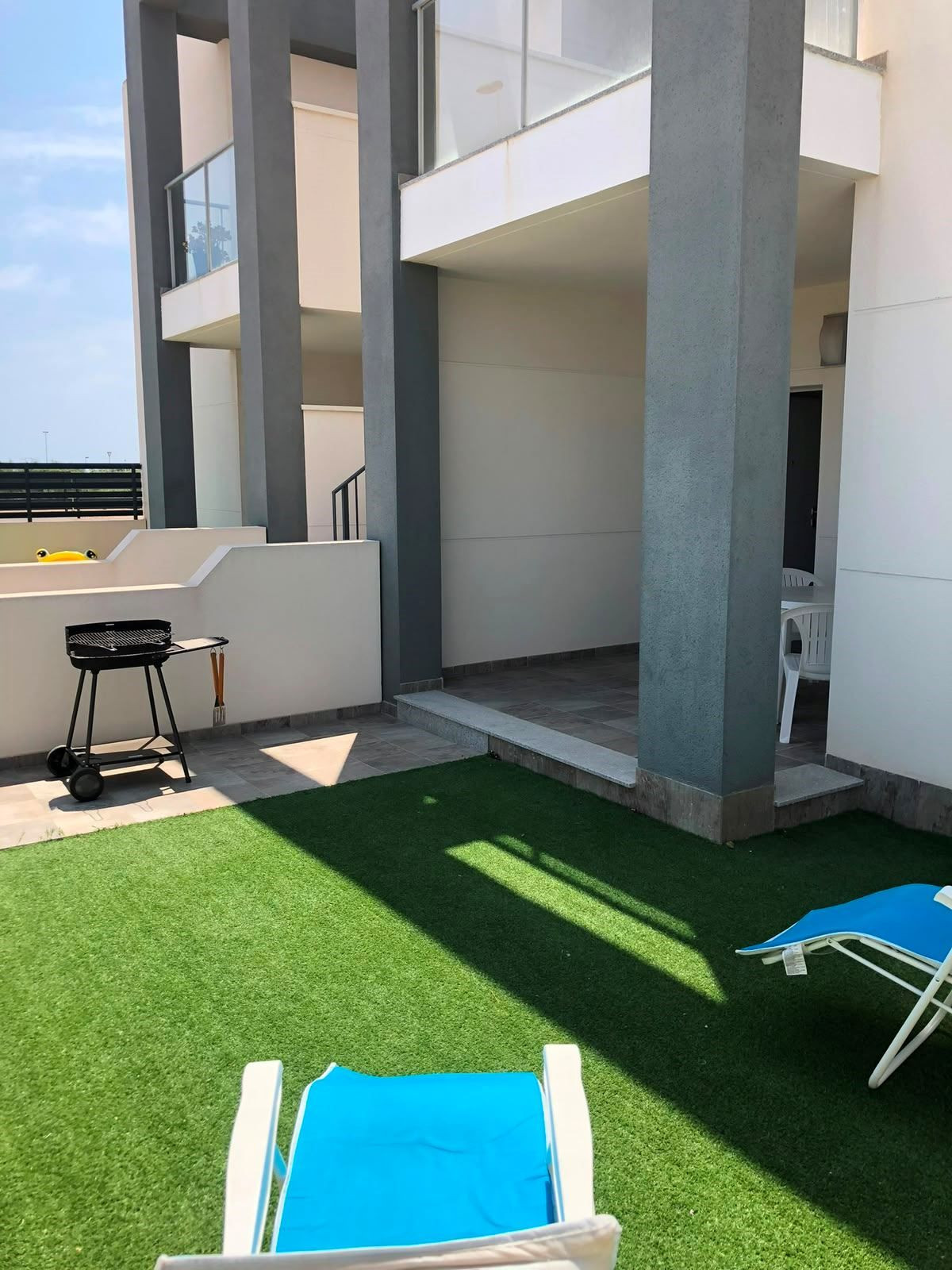 For sale - 2 Bedroom 2 Bathroom Apartment - Middle Floor Apartment in Torrevieja - Aguas Nuevas  - Alicante