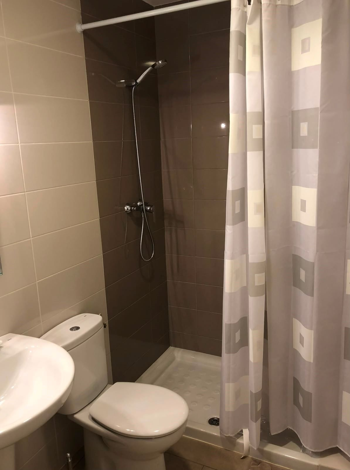 For sale - 2 Bedroom 2 Bathroom Apartment - Middle Floor Apartment in Torrevieja - Aguas Nuevas  - Alicante