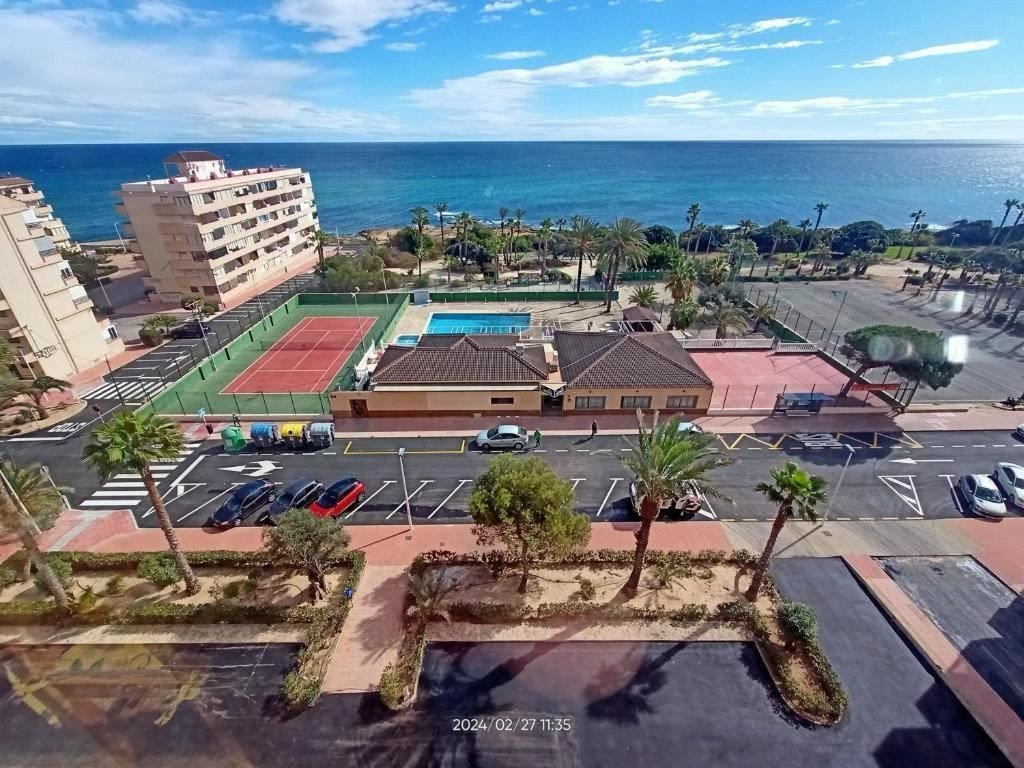 For sale - 2 Bedroom 1 Bathroom Apartment - Middle Floor Apartment in Torrevieja - La Mata  - Alicante