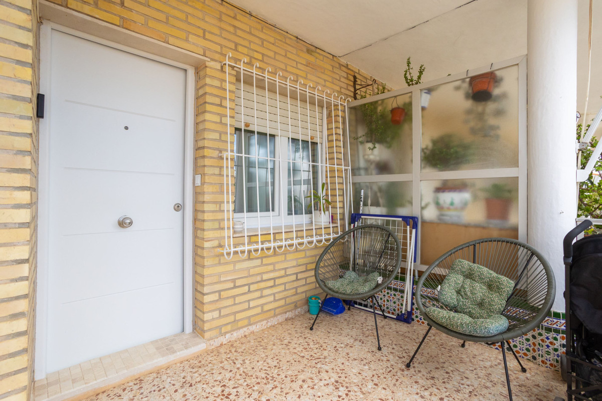 For sale - 3 Bedroom 1 Bathroom Apartment - Middle Floor Apartment in Pilar de la Horadada - Torre de la Horadada  - Alicante
