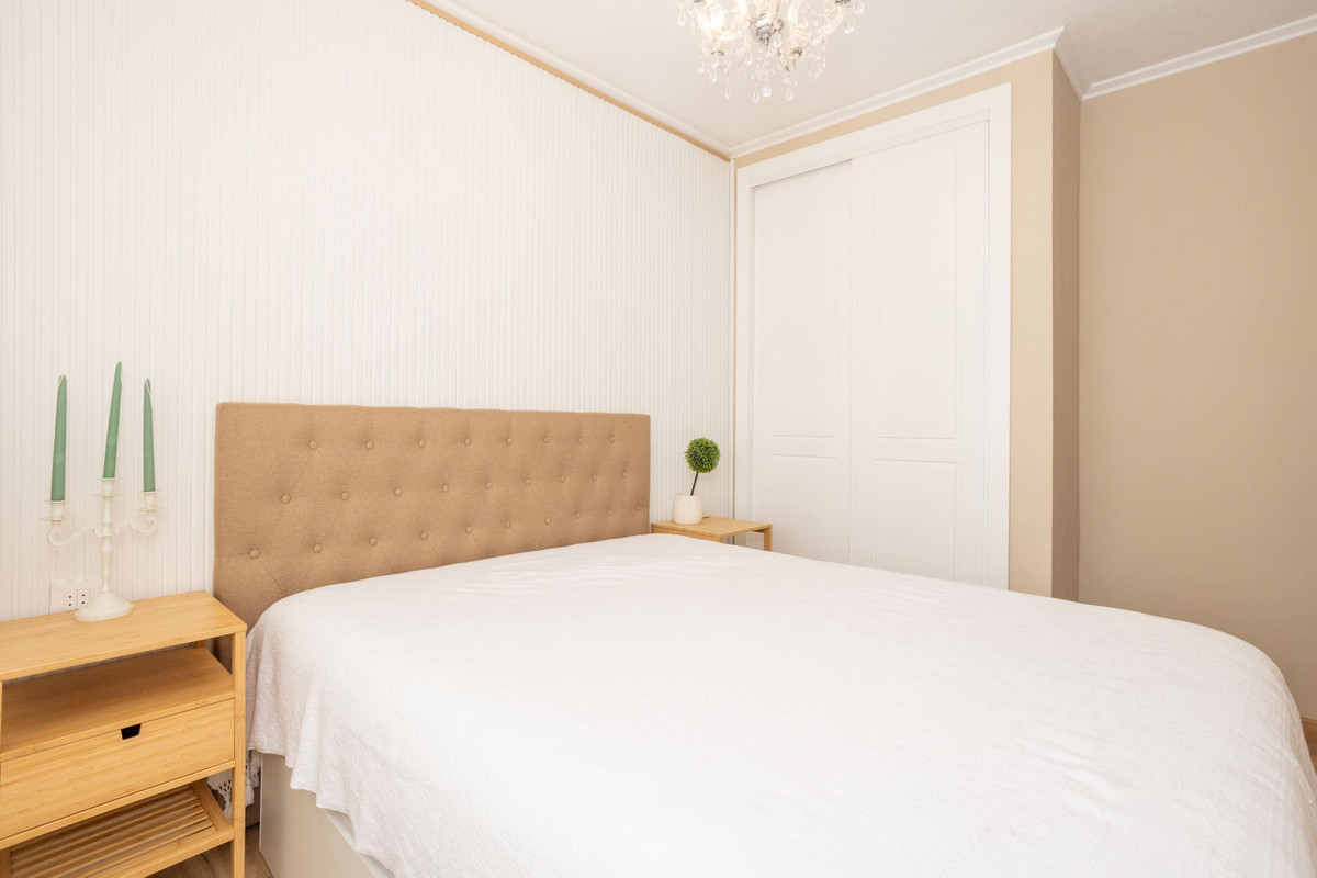 For sale - 3 Bedroom 1 Bathroom Apartment - Middle Floor Apartment in Pilar de la Horadada - Torre de la Horadada  - Alicante