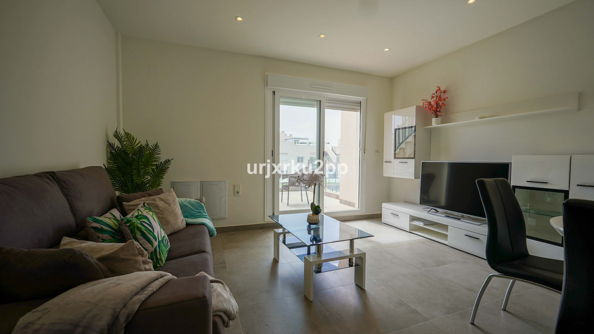 For sale - 2 Bedroom 2 Bathroom Apartment - Middle Floor Apartment in Torrevieja - Aguas Nuevas  - Alicante