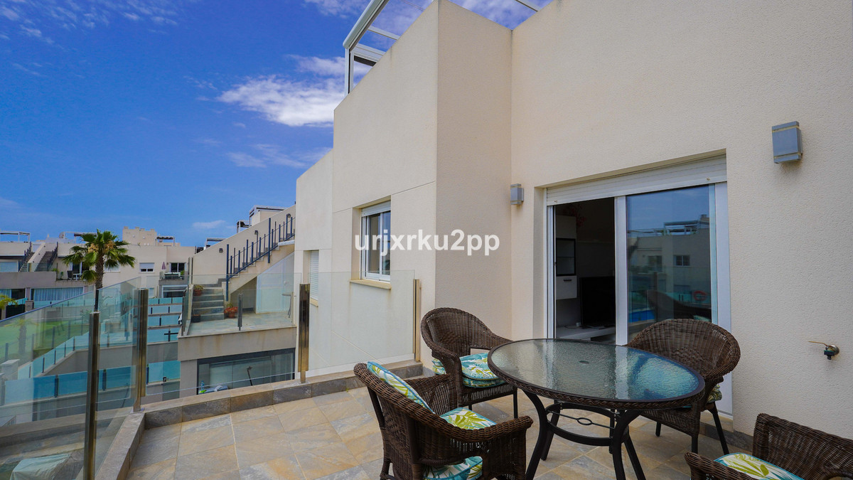 For sale - 2 Bedroom 2 Bathroom Apartment - Middle Floor Apartment in Torrevieja - Aguas Nuevas  - Alicante