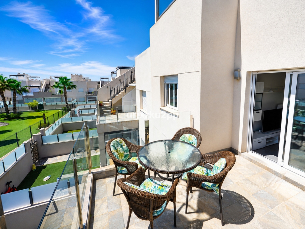 2 Bedroom 2 Bathroom Apartment - Middle Floor Apartment in Torrevieja