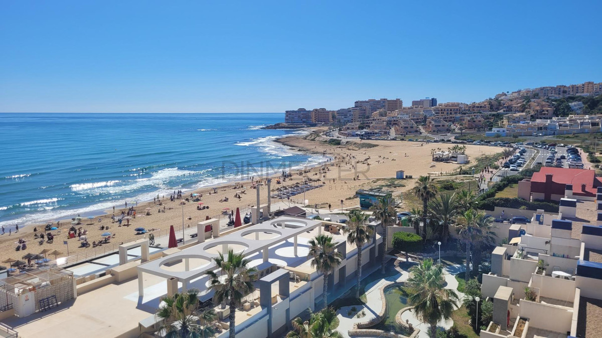 For sale - 2 Bedroom 1 Bathroom Apartment - Middle Floor Apartment in Torrevieja - La Mata  - Alicante