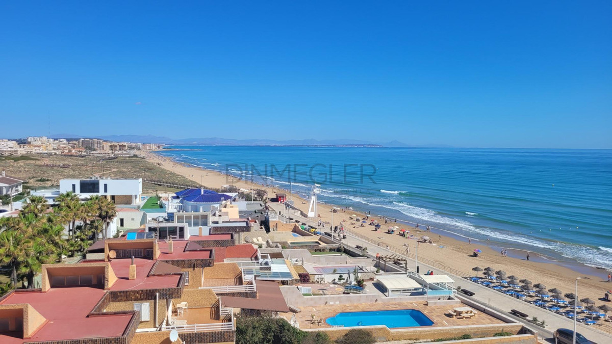 For sale - 2 Bedroom 1 Bathroom Apartment - Middle Floor Apartment in Torrevieja - La Mata  - Alicante