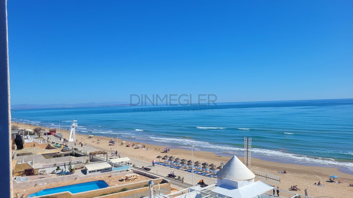 For sale - 2 Bedroom 1 Bathroom Apartment - Middle Floor Apartment in Torrevieja - La Mata  - Alicante