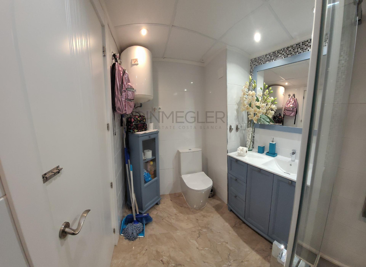 For sale - 2 Bedroom 1 Bathroom Apartment - Middle Floor Apartment in Torrevieja - La Mata  - Alicante