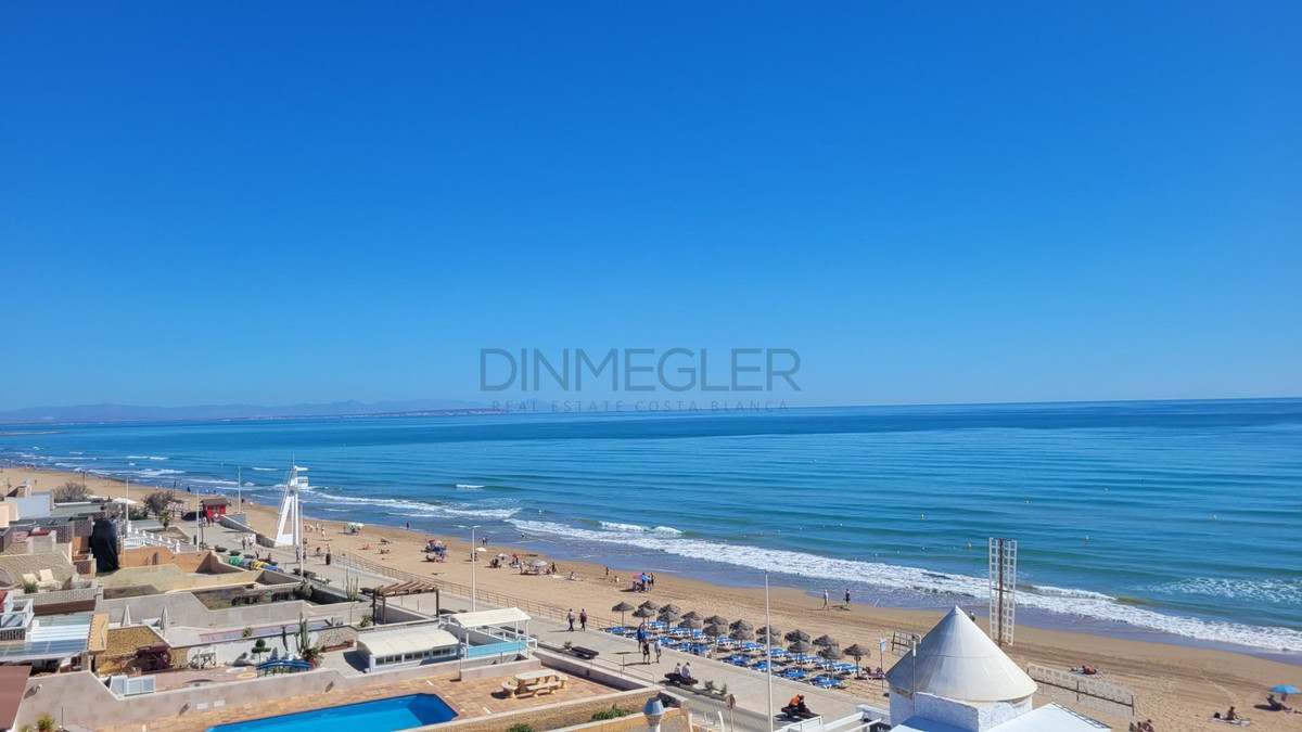 For sale - 2 Bedroom 1 Bathroom Apartment - Middle Floor Apartment in Torrevieja - La Mata  - Alicante
