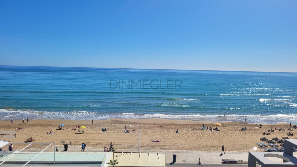 For sale - 2 Bedroom 1 Bathroom Apartment - Middle Floor Apartment in Torrevieja - La Mata  - Alicante