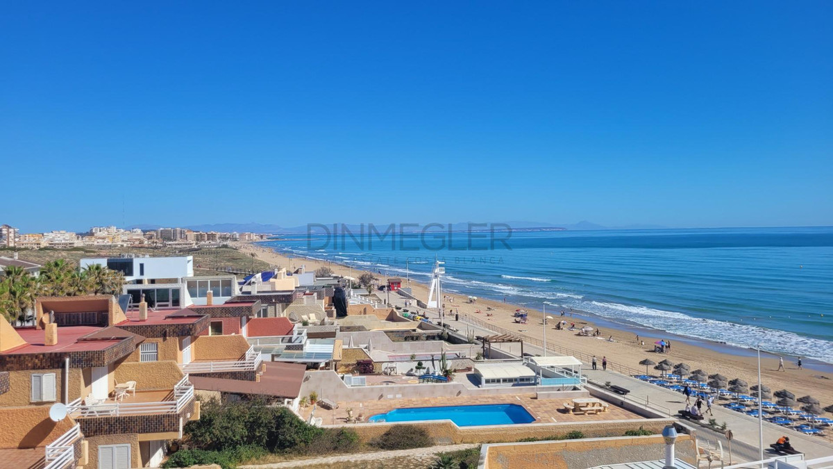 For sale - 2 Bedroom 1 Bathroom Apartment - Middle Floor Apartment in Torrevieja - La Mata  - Alicante
