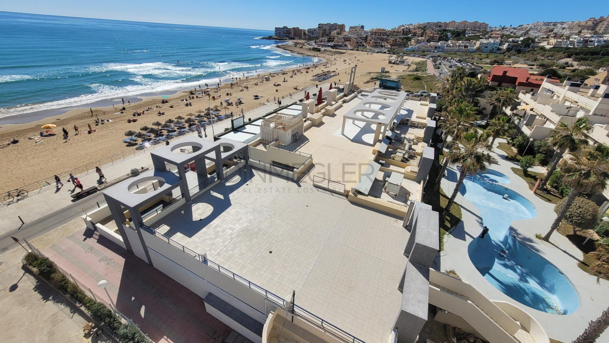 For sale - 2 Bedroom 1 Bathroom Apartment - Middle Floor Apartment in Torrevieja - La Mata  - Alicante