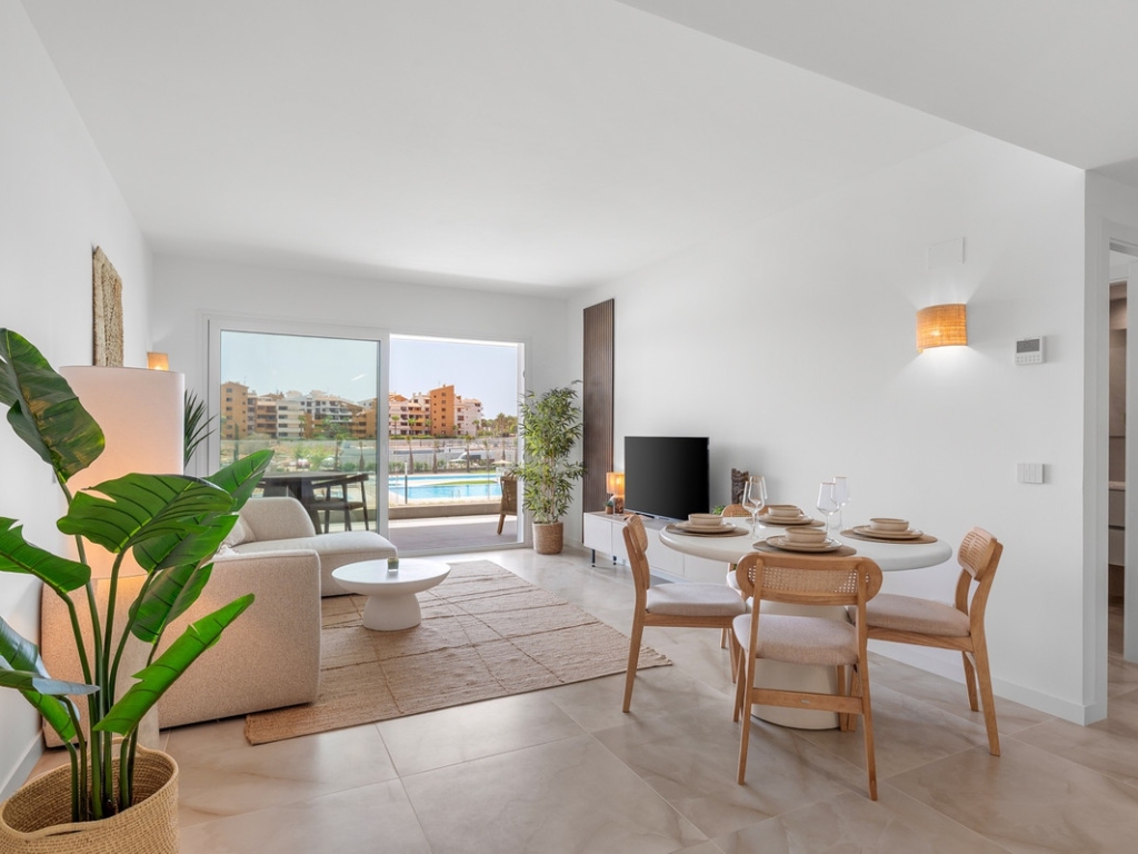 2 Bedroom 2 Bathroom Apartment - Middle Floor Apartment in Orihuela