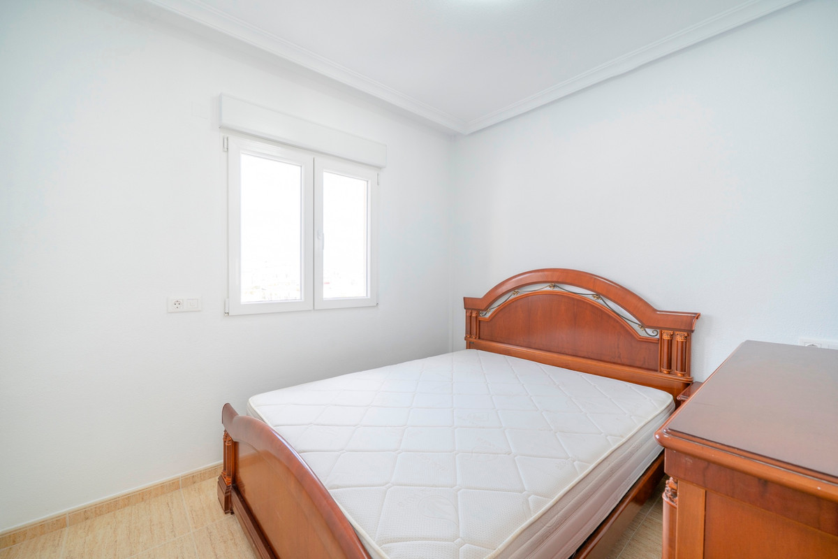 For sale - 4 Bedroom 3 Bathroom House - Detached Villa in Orihuela - Orihuela Costa  - Alicante