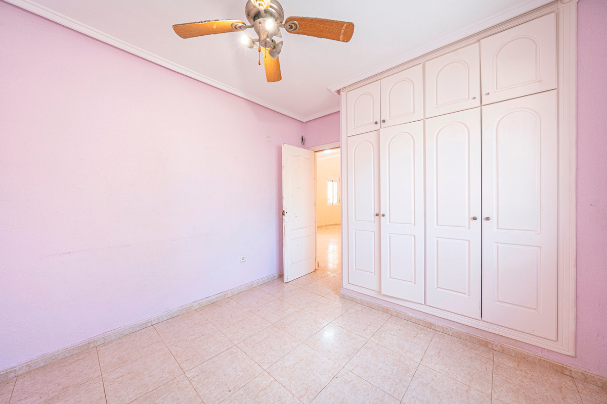 For sale - 3 Bedroom 2 Bathroom House - Detached Villa in Rojales - Ciudad Quesada  - Alicante