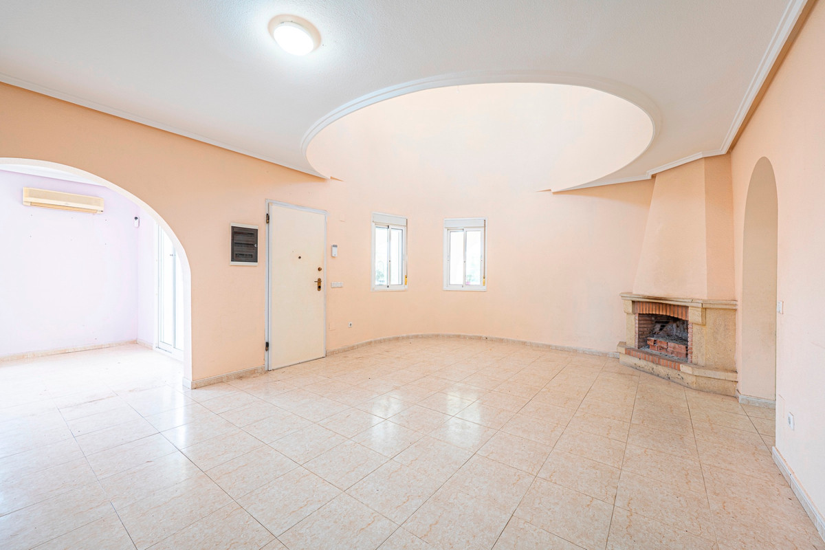For sale - 3 Bedroom 2 Bathroom House - Detached Villa in Rojales - Ciudad Quesada  - Alicante