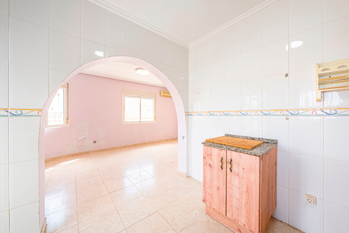 For sale - 3 Bedroom 2 Bathroom House - Detached Villa in Rojales - Ciudad Quesada  - Alicante