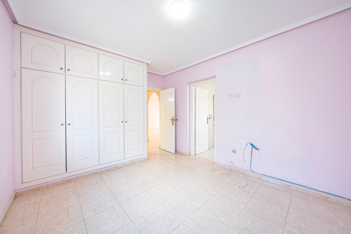 For sale - 3 Bedroom 2 Bathroom House - Detached Villa in Rojales - Ciudad Quesada  - Alicante