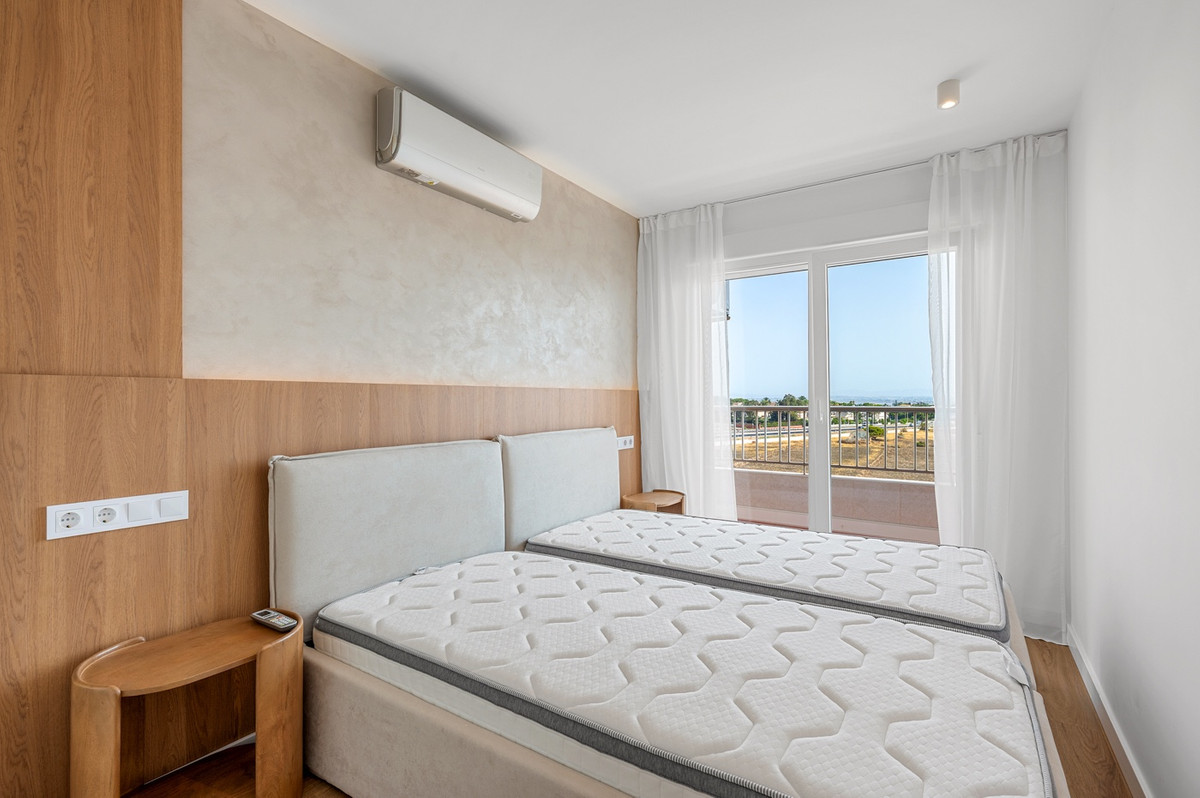 For sale - 2 Bedroom 2 Bathroom Apartment - Ground Floor Apartment in Orihuela - Punta Prima  - Alicante