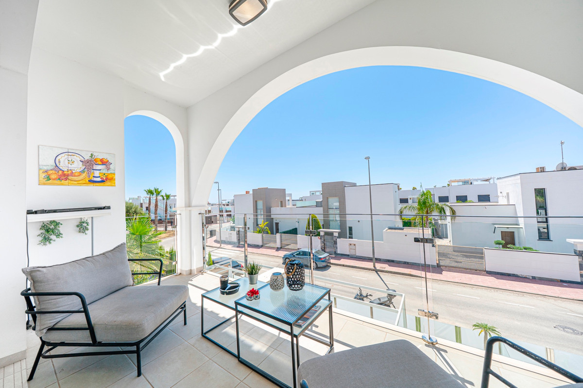 For sale - 2 Bedroom 2 Bathroom Apartment - Penthouse in Rojales - Ciudad Quesada  - Alicante