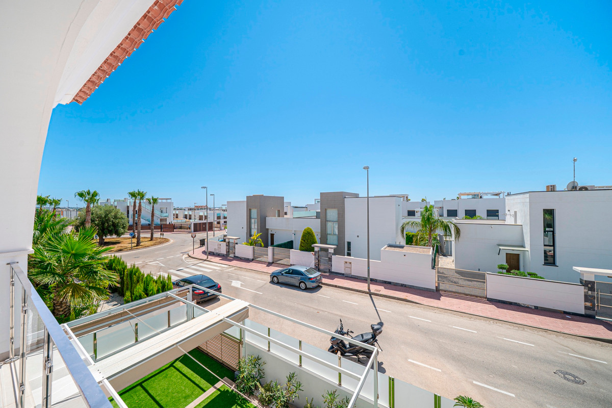 For sale - 2 Bedroom 2 Bathroom Apartment - Penthouse in Rojales - Ciudad Quesada  - Alicante