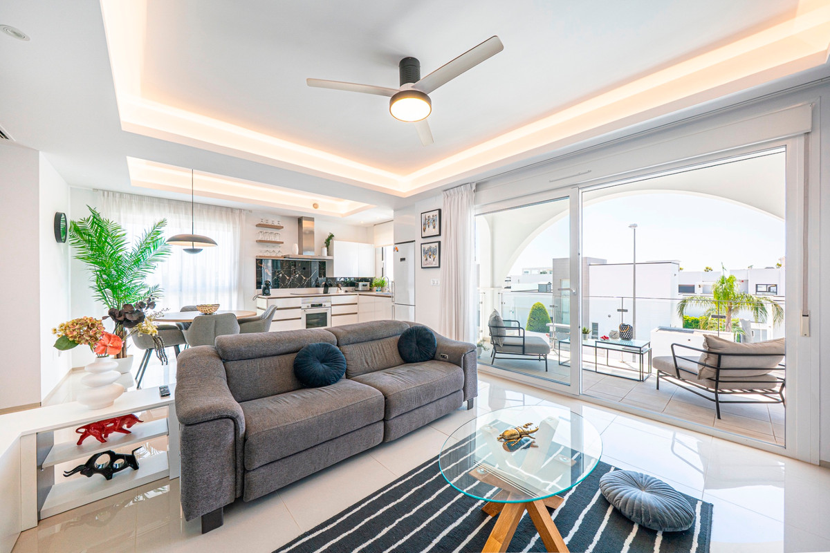 For sale - 2 Bedroom 2 Bathroom Apartment - Penthouse in Rojales - Ciudad Quesada  - Alicante