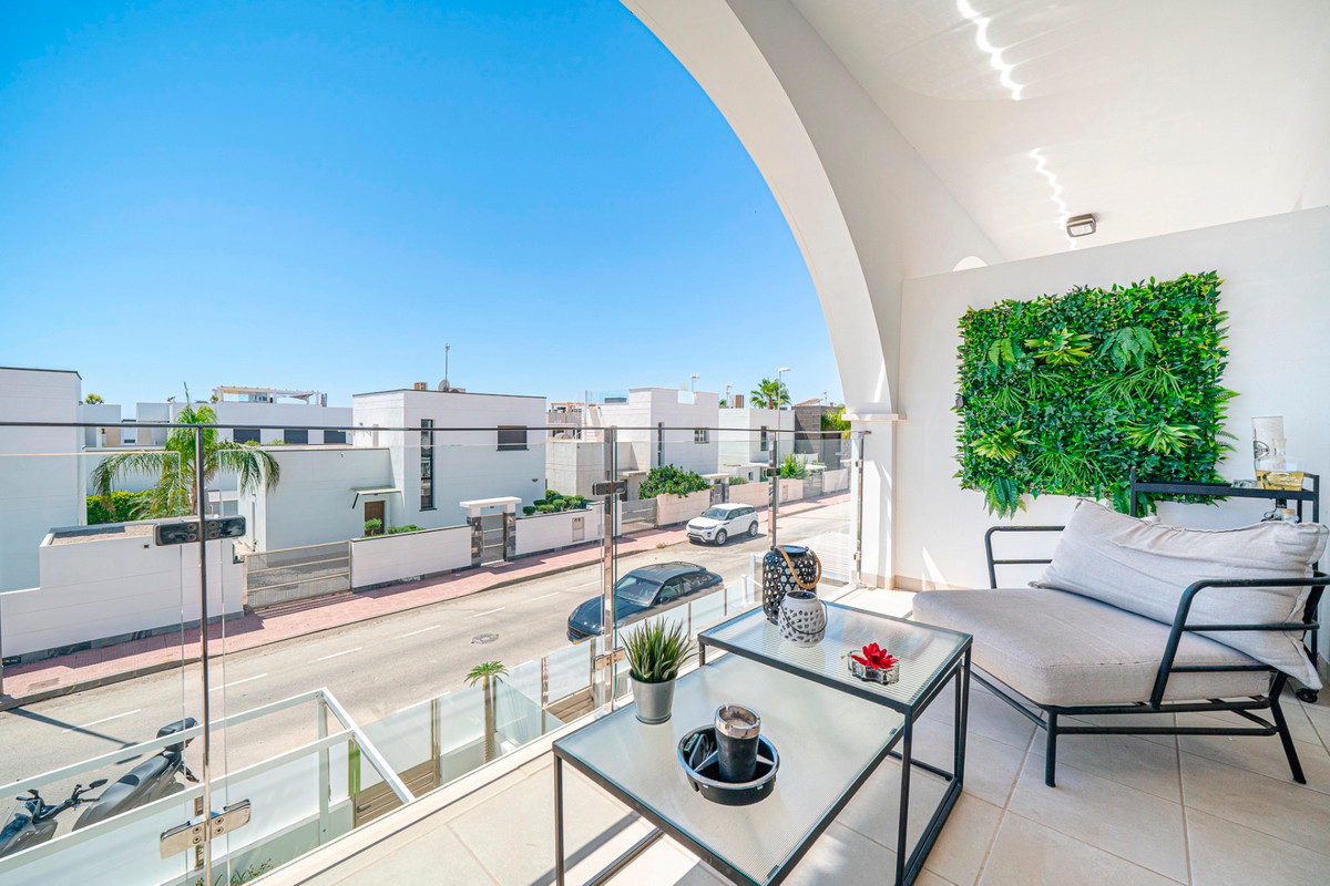 For sale - 2 Bedroom 2 Bathroom Apartment - Penthouse in Rojales - Ciudad Quesada  - Alicante