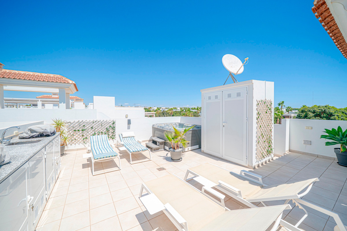 For sale - 2 Bedroom 2 Bathroom Apartment - Penthouse in Rojales - Ciudad Quesada  - Alicante