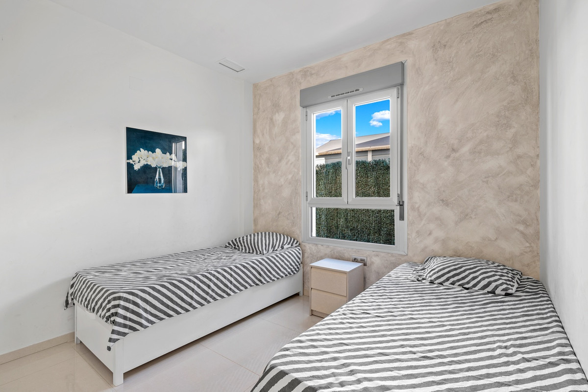 For sale - 3 Bedroom 2 Bathroom House - Detached Villa in Rojales - Ciudad Quesada  - Alicante
