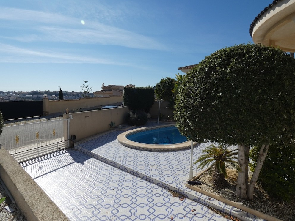 For sale - 4 Bedroom 4 Bathroom House - Detached Villa in Rojales - Ciudad Quesada  - Alicante