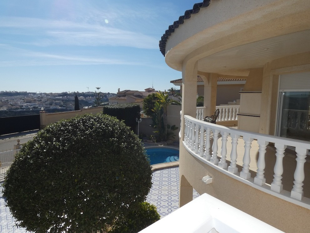 For sale - 4 Bedroom 4 Bathroom House - Detached Villa in Rojales - Ciudad Quesada  - Alicante