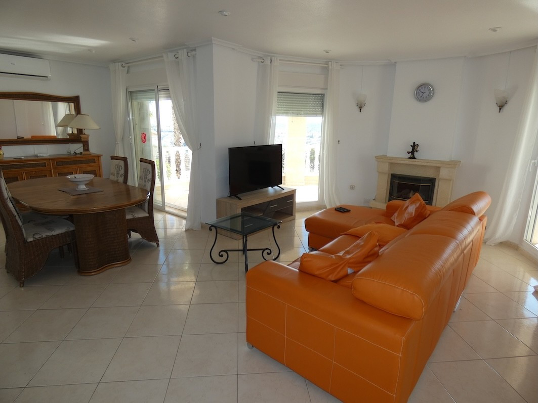 For sale - 4 Bedroom 4 Bathroom House - Detached Villa in Rojales - Ciudad Quesada  - Alicante
