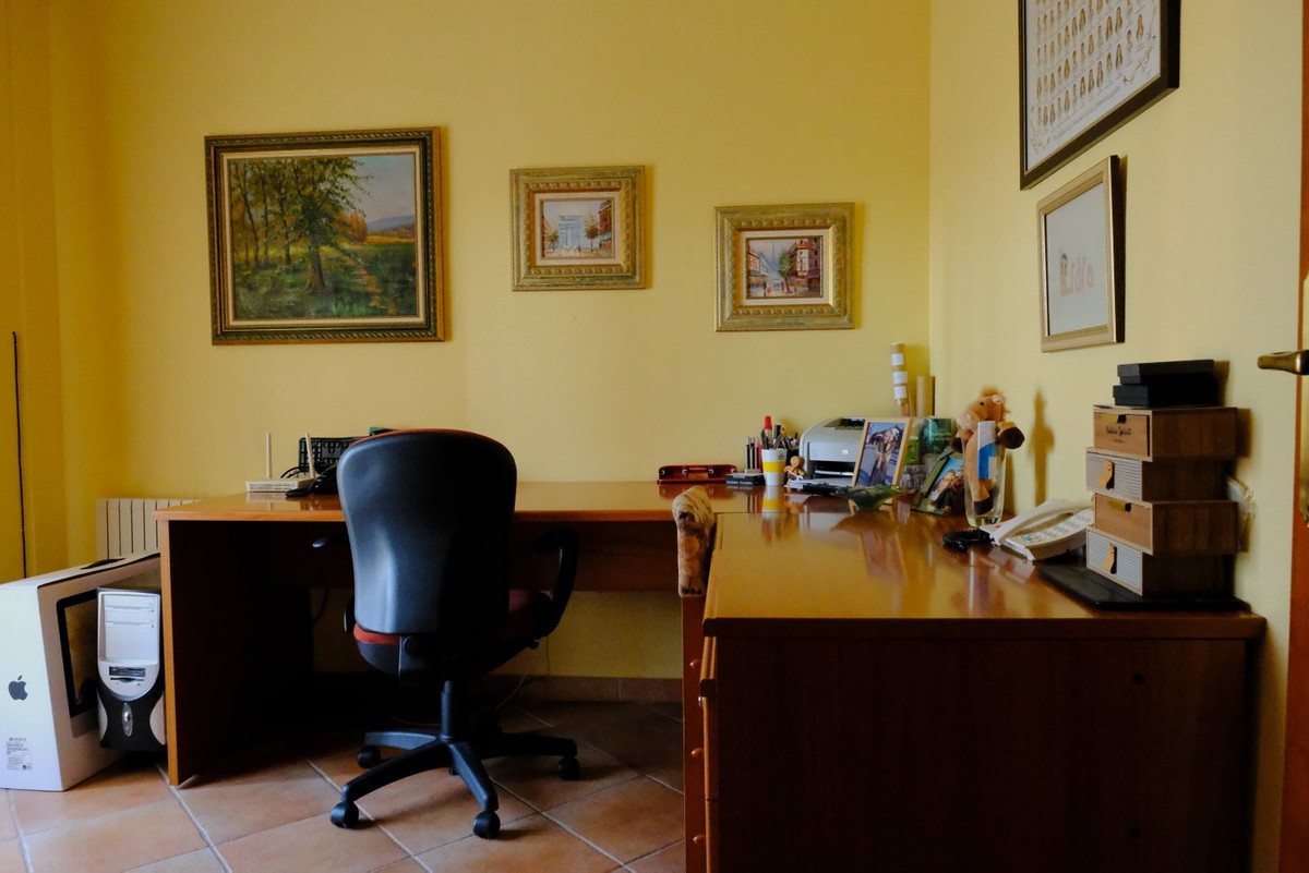 For sale - 5 Bedroom 3 Bathroom House - Detached Villa in Orihuela - Orihuela Centro  - Alicante
