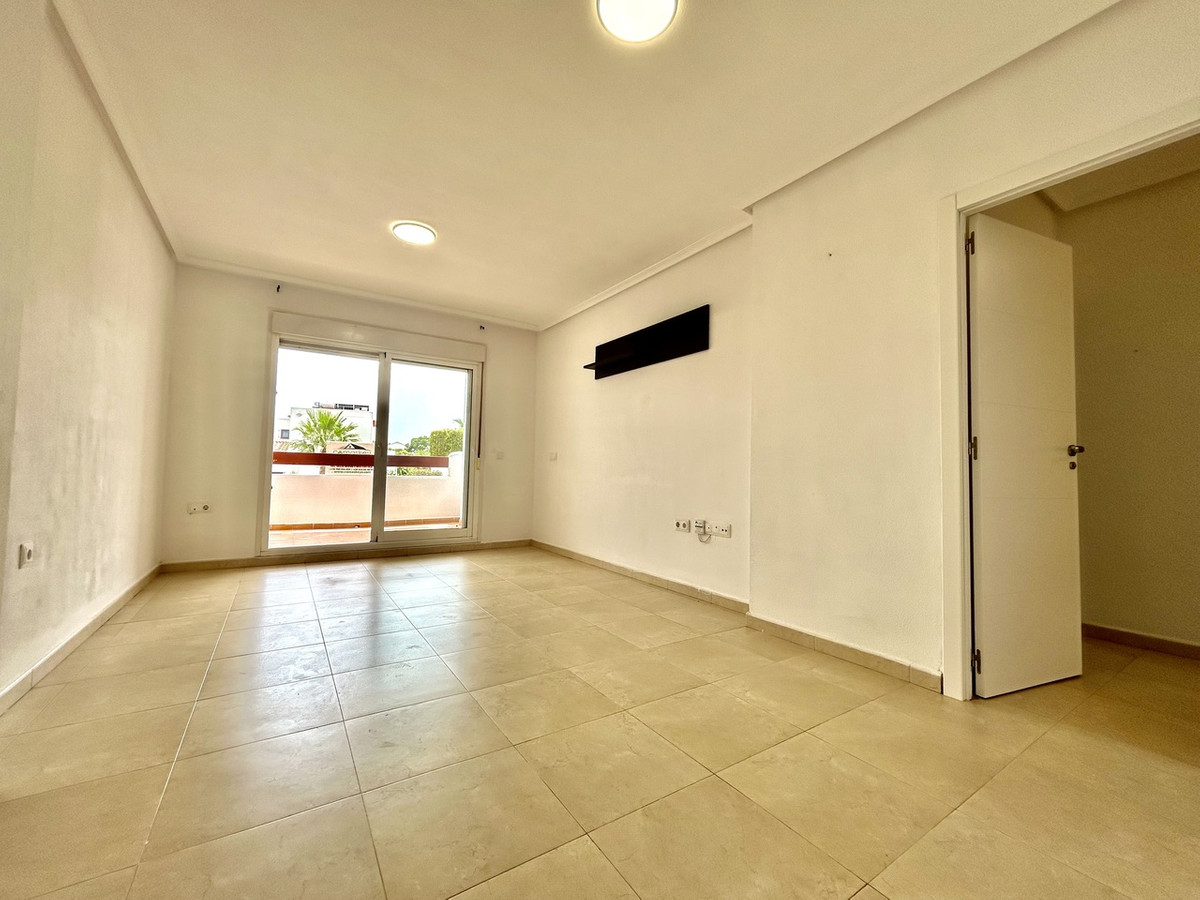 For sale - 2 Bedroom 2 Bathroom Apartment - Ground Floor Apartment in Orihuela - Villamartin  - Alicante