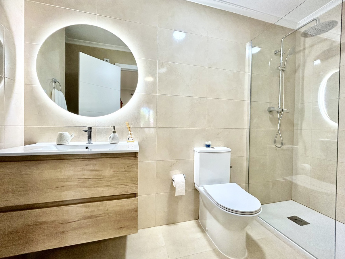For sale - 2 Bedroom 2 Bathroom Apartment - Ground Floor Apartment in Orihuela - Villamartin  - Alicante