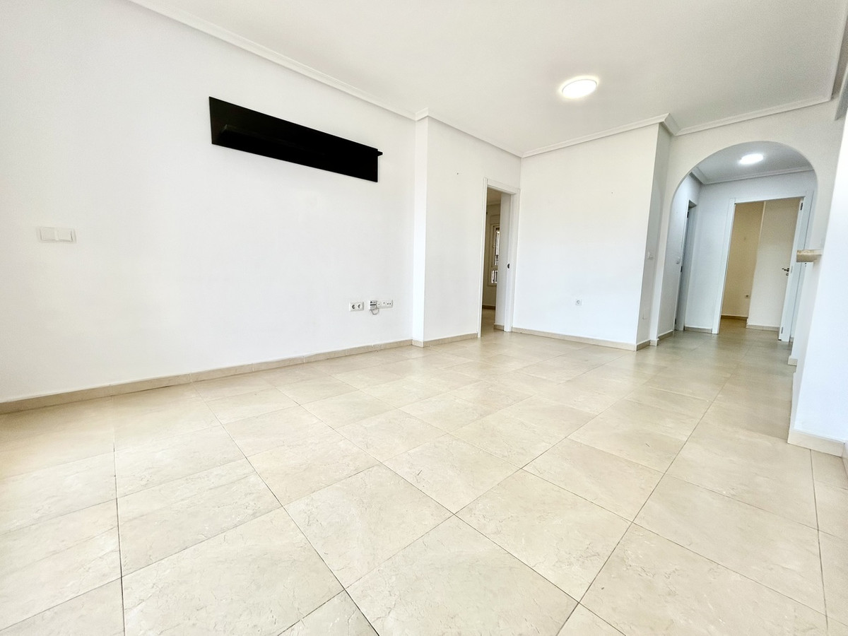 For sale - 2 Bedroom 2 Bathroom Apartment - Ground Floor Apartment in Orihuela - Villamartin  - Alicante