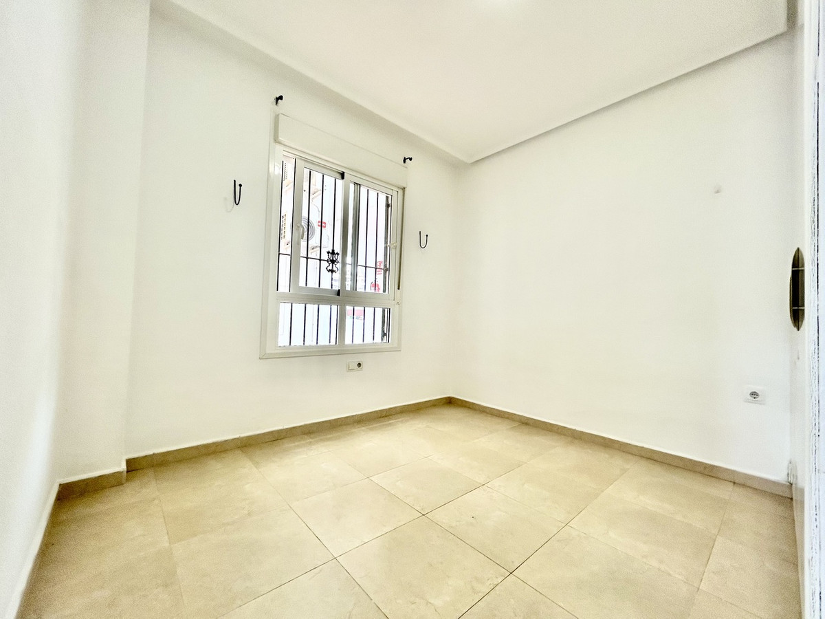 For sale - 2 Bedroom 2 Bathroom Apartment - Ground Floor Apartment in Orihuela - Villamartin  - Alicante