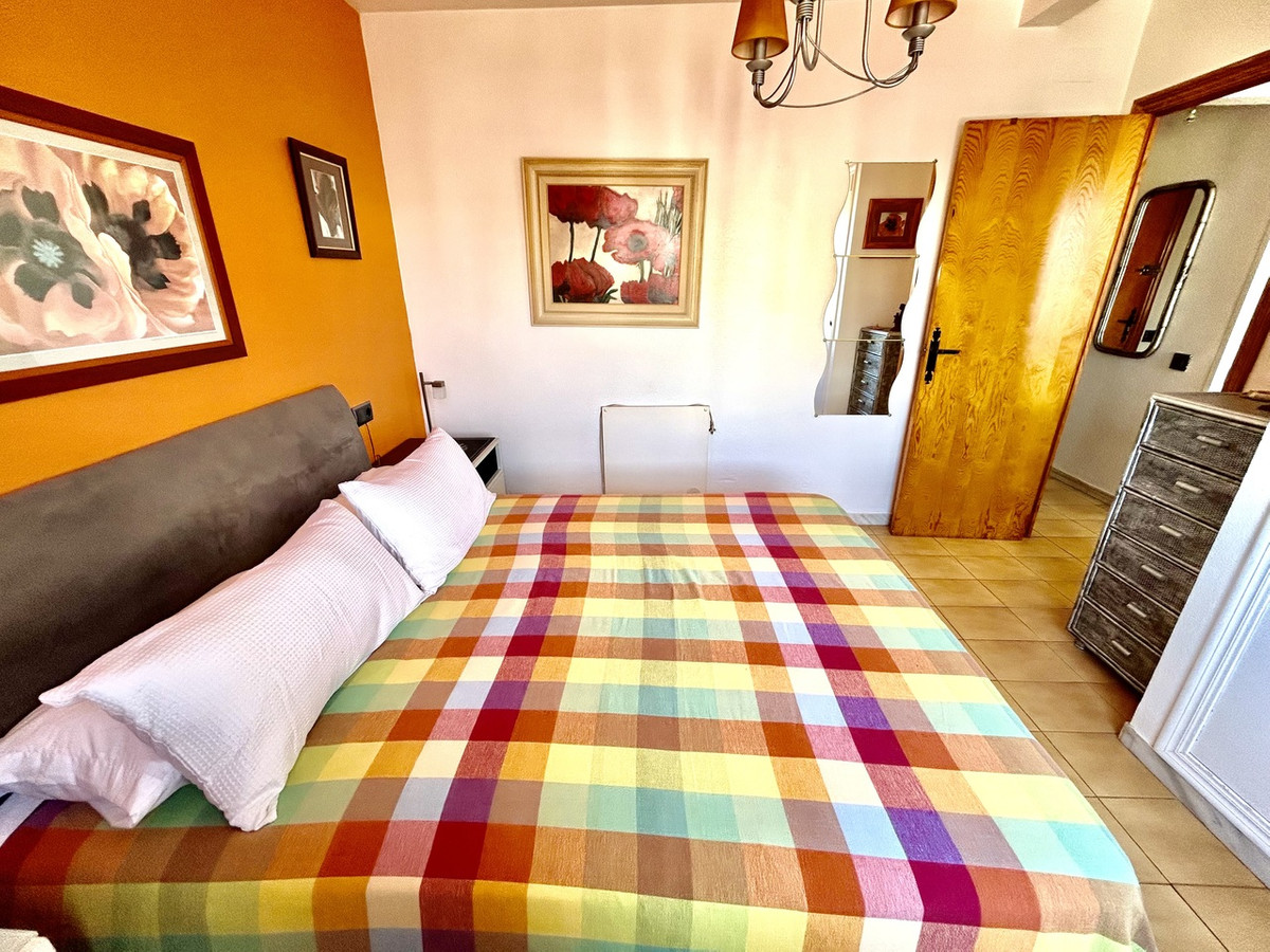 For sale - 1 Bedroom 1 Bathroom Apartment - Middle Floor Apartment in Torrevieja - Torrevieja Centro  - Alicante