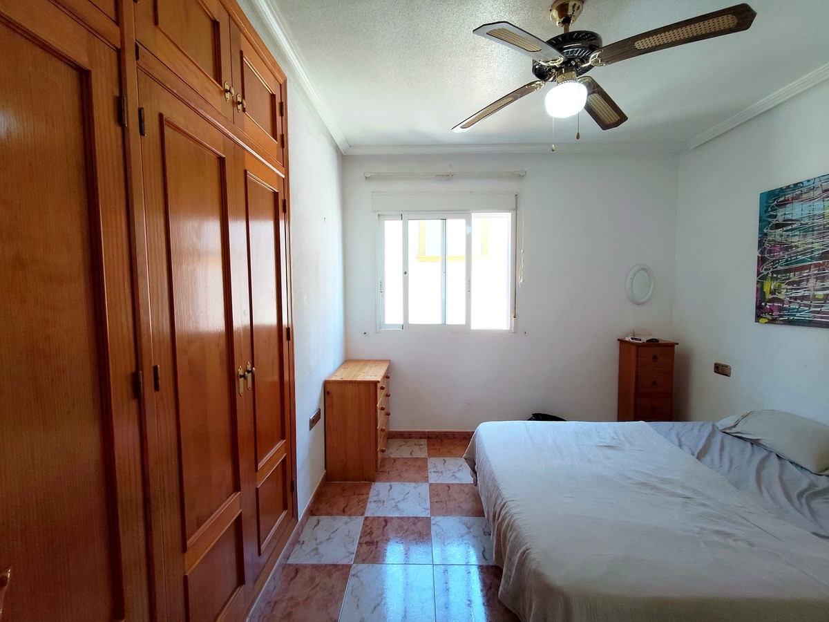 For sale - 2 Bedroom 1 Bathroom Apartment - Middle Floor Apartment in Orihuela - Villamartin  - Alicante