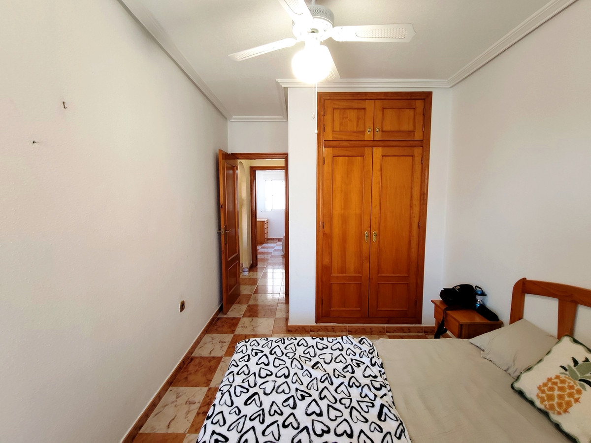 For sale - 2 Bedroom 1 Bathroom Apartment - Middle Floor Apartment in Orihuela - Villamartin  - Alicante