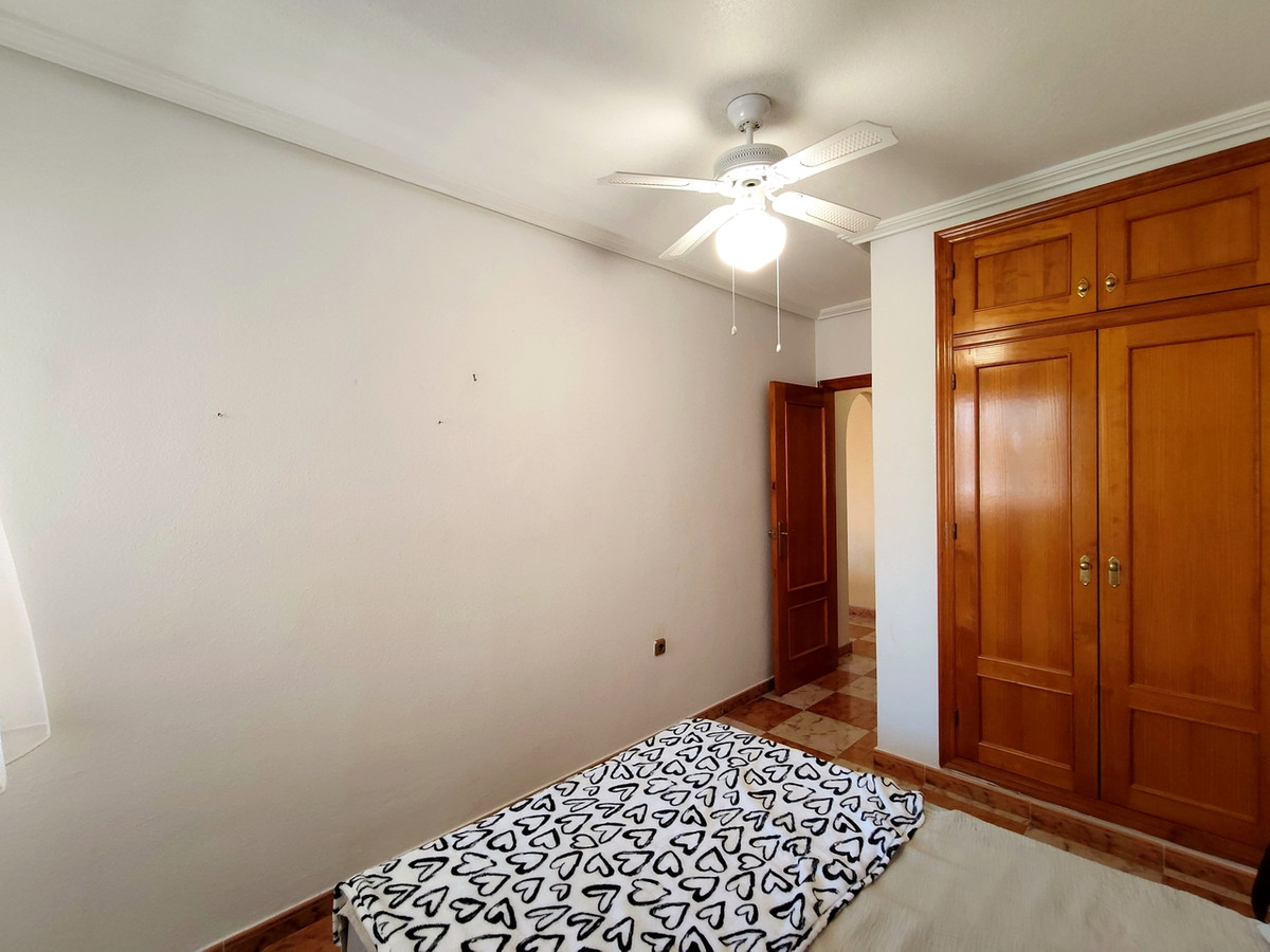 For sale - 2 Bedroom 1 Bathroom Apartment - Middle Floor Apartment in Orihuela - Villamartin  - Alicante