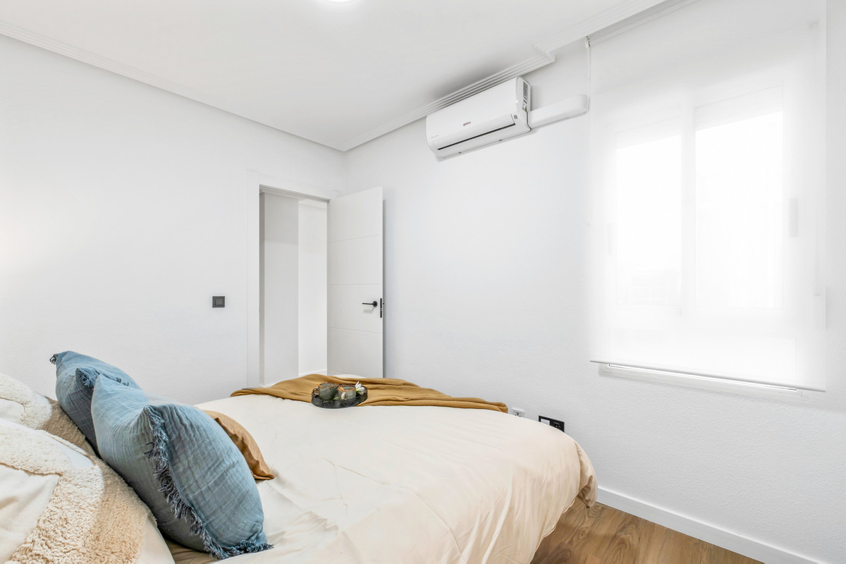 For sale - 2 Bedroom 1 Bathroom Apartment - Ground Floor Apartment in Orihuela - Playa Flamenca  - Alicante