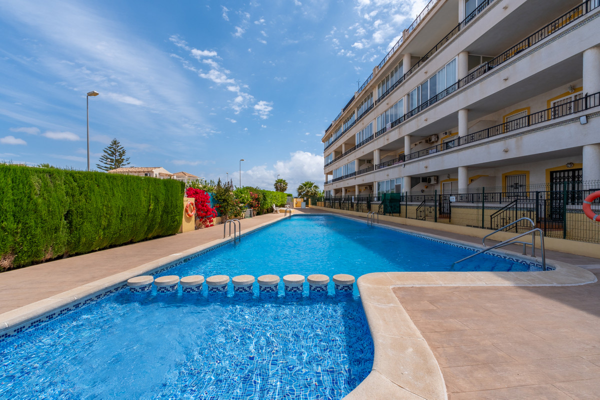 For sale - 2 Bedroom 1 Bathroom Apartment - Ground Floor Apartment in Orihuela - Playa Flamenca  - Alicante