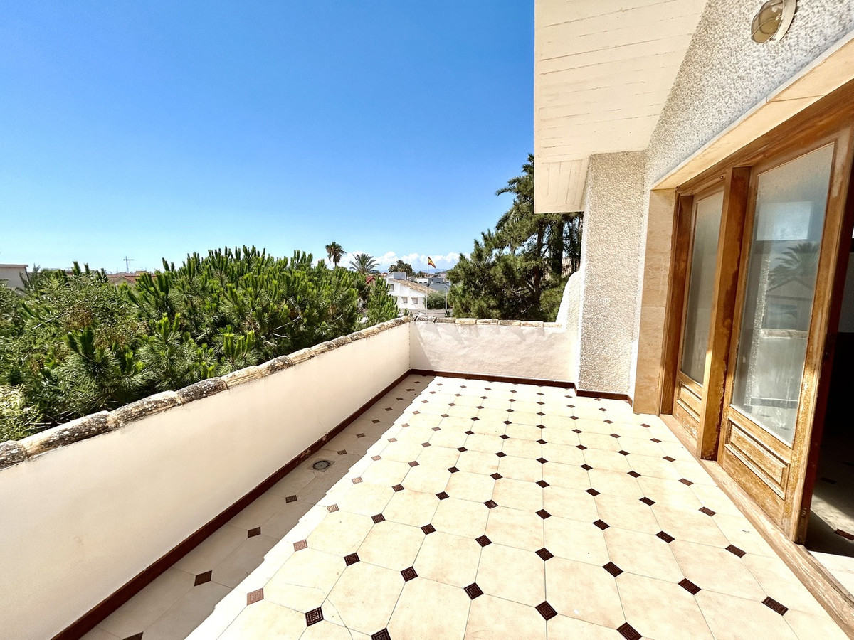 For sale - 4 Bedroom 3 Bathroom House - Detached Villa in San Javier - Santiago de la Ribera  - Murcia