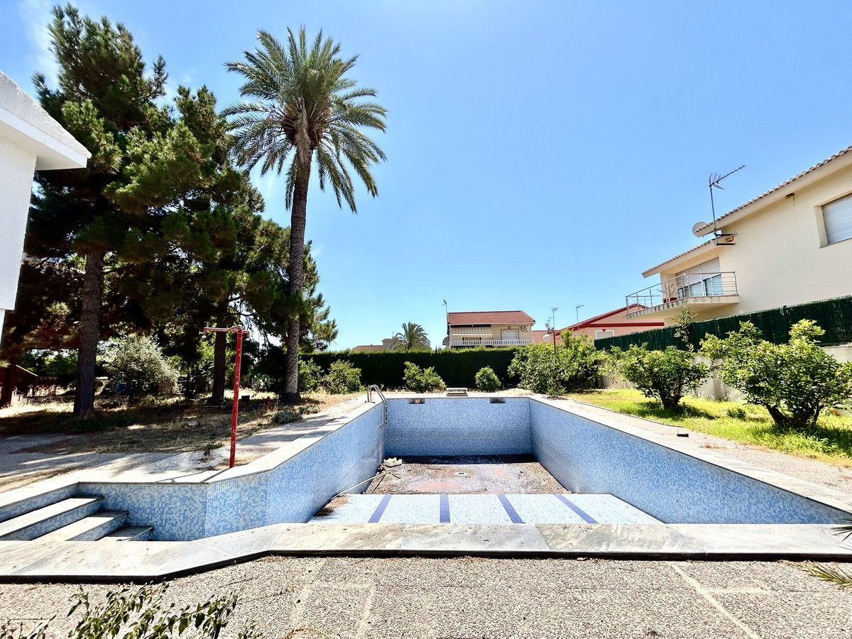 For sale - 4 Bedroom 3 Bathroom House - Detached Villa in San Javier - Santiago de la Ribera  - Murcia