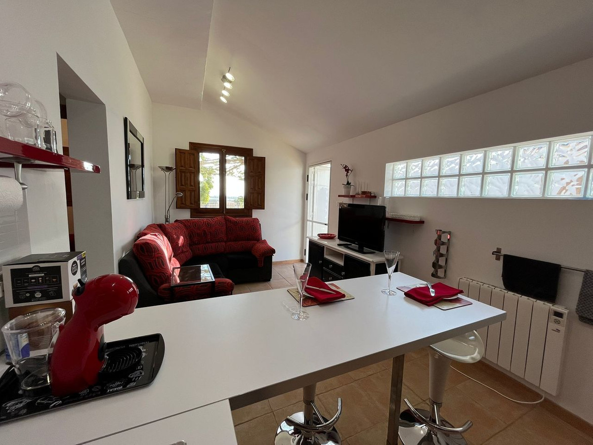 For sale - 6 Bedroom 3 Bathroom House - Detached Villa in Torre-Pacheco - La Torre Golf Resort  - Murcia