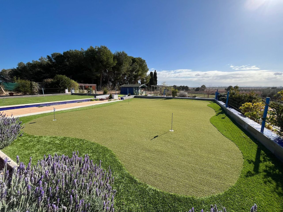 For sale - 6 Bedroom 3 Bathroom House - Detached Villa in Torre-Pacheco - La Torre Golf Resort  - Murcia