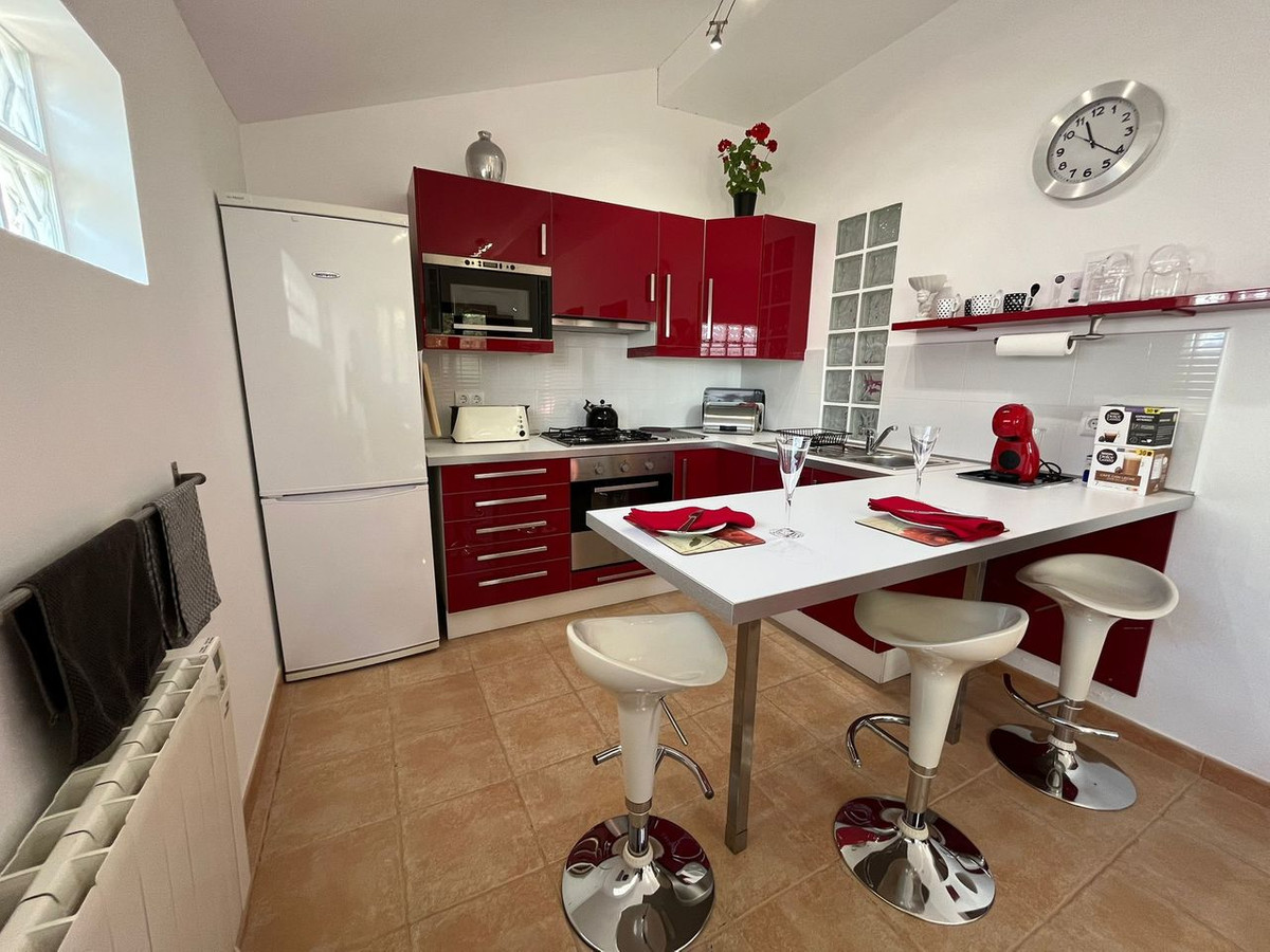For sale - 6 Bedroom 3 Bathroom House - Detached Villa in Torre-Pacheco - La Torre Golf Resort  - Murcia
