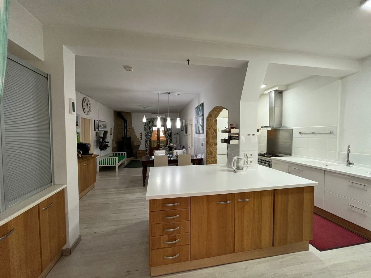 For sale - 6 Bedroom 3 Bathroom House - Detached Villa in Torre-Pacheco - La Torre Golf Resort  - Murcia