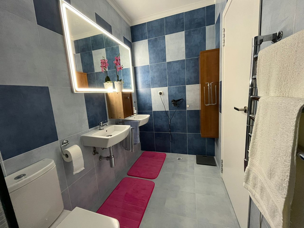 For sale - 6 Bedroom 3 Bathroom House - Detached Villa in Torre-Pacheco - La Torre Golf Resort  - Murcia